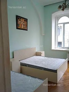 Satılır 2 otaqlı köhnə tikili 60 m²