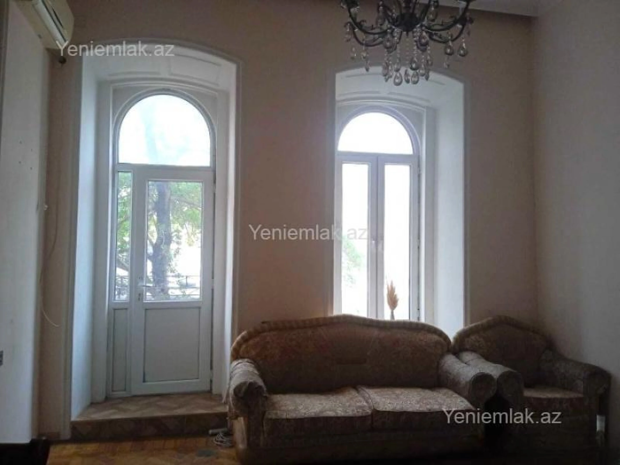 Satılır 2 otaqlı köhnə tikili 60 m²