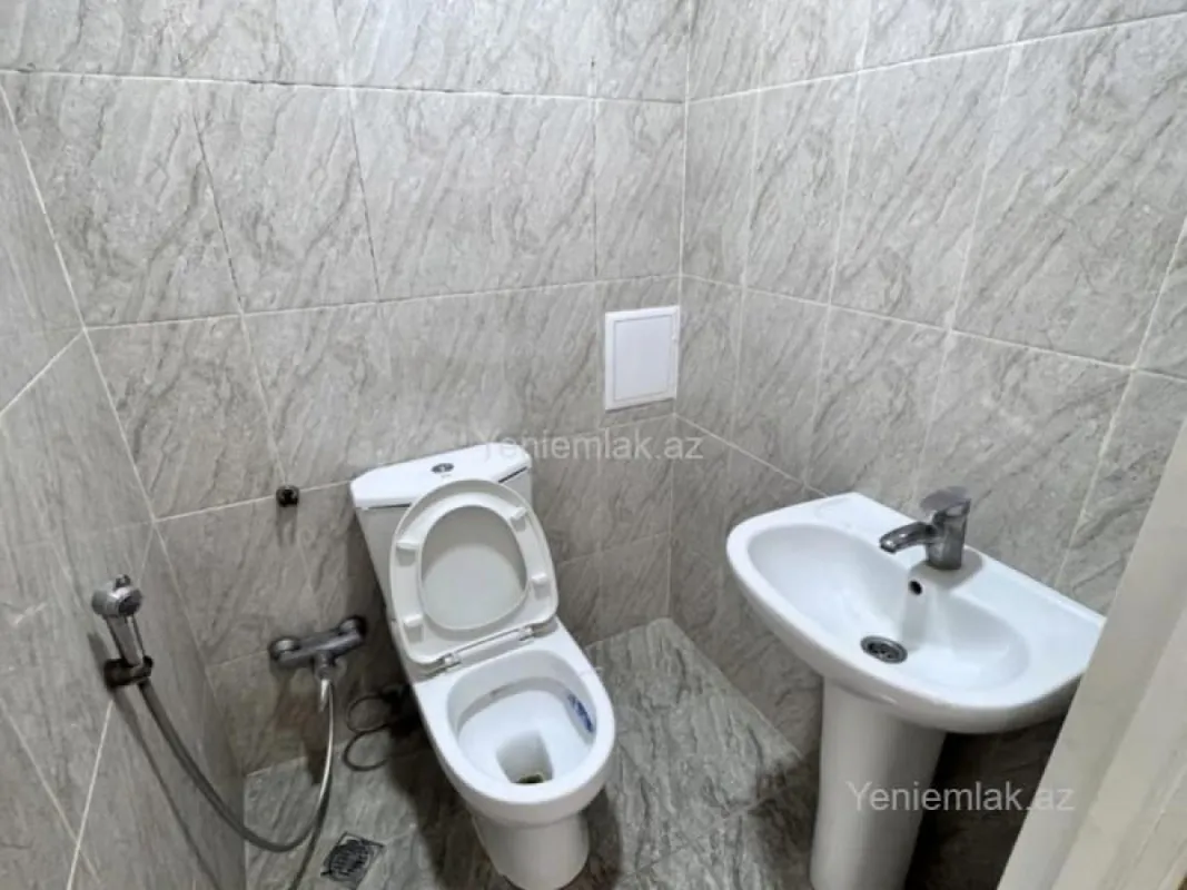 Satılır 3 otaqlı yeni tikili 80 m²