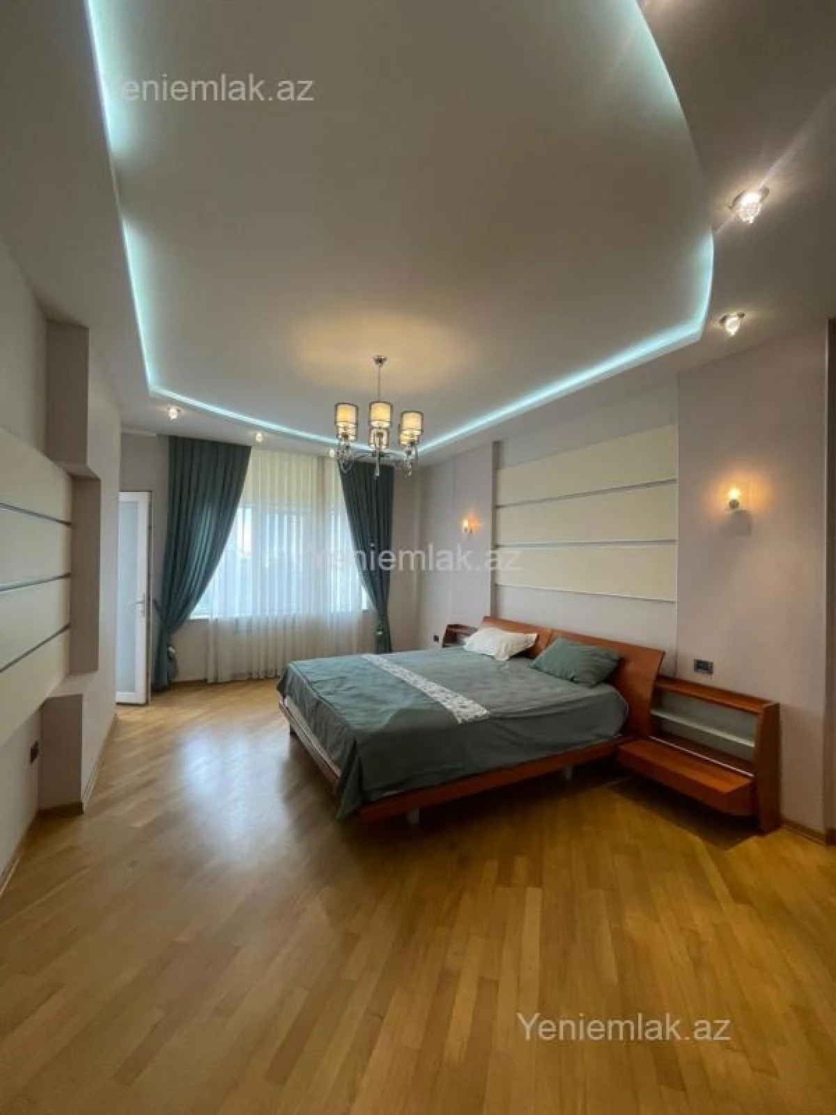 Satılır 3 otaqlı yeni tikili 160 m²