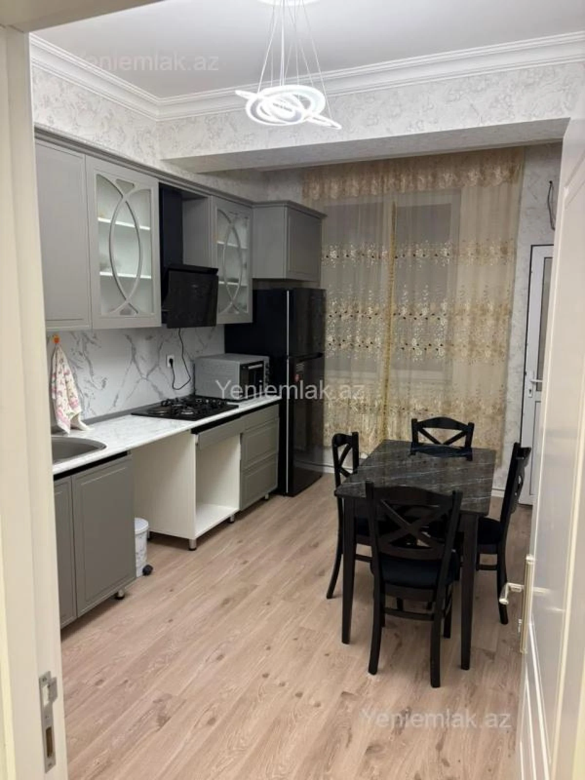 Satılır 2 otaqlı yeni tikili 91 m²