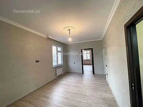 Satılır 2 otaqlı köhnə tikili 50 m²