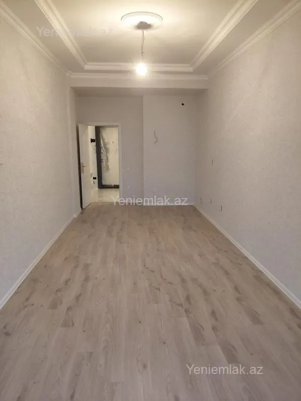 Satılır 2 otaqlı yeni tikili 74 m²
