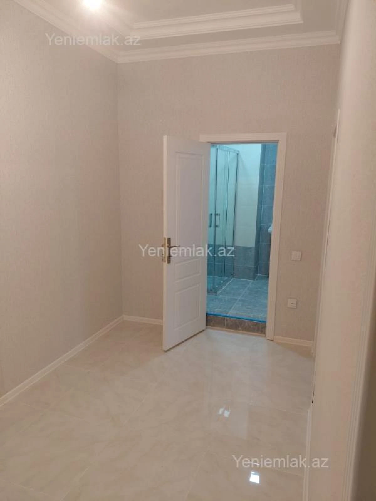 Satılır 2 otaqlı yeni tikili 74 m²
