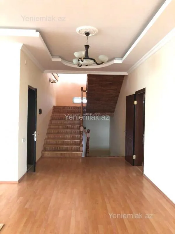 Satılır 7 otaqlı həyət evi 1150 m²