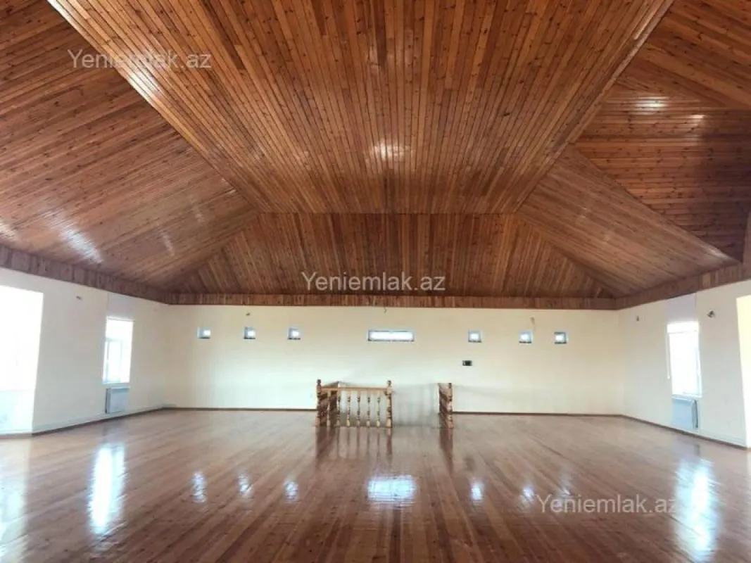 Satılır 7 otaqlı həyət evi 1150 m²