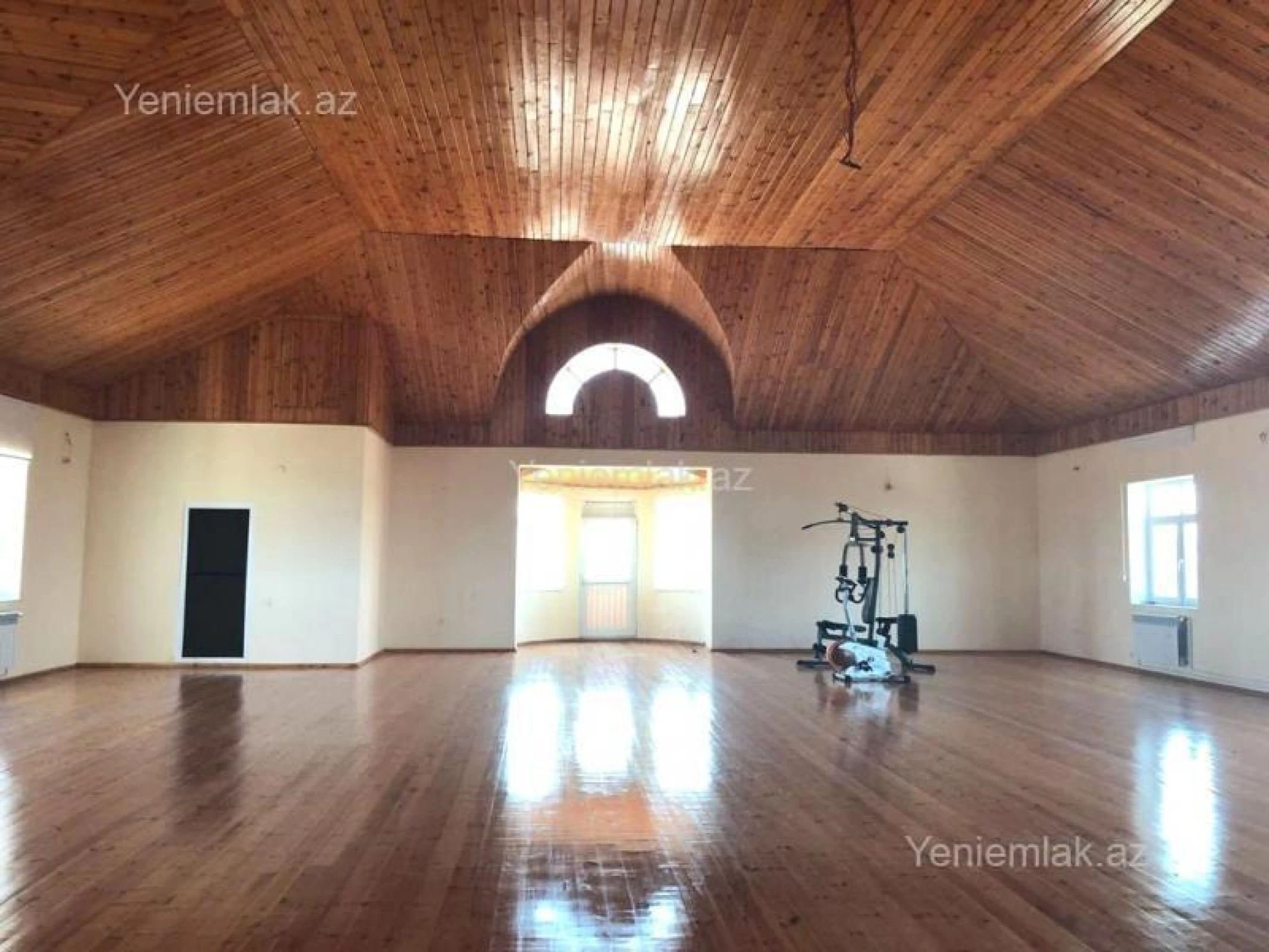 Satılır 7 otaqlı həyət evi 1150 m²