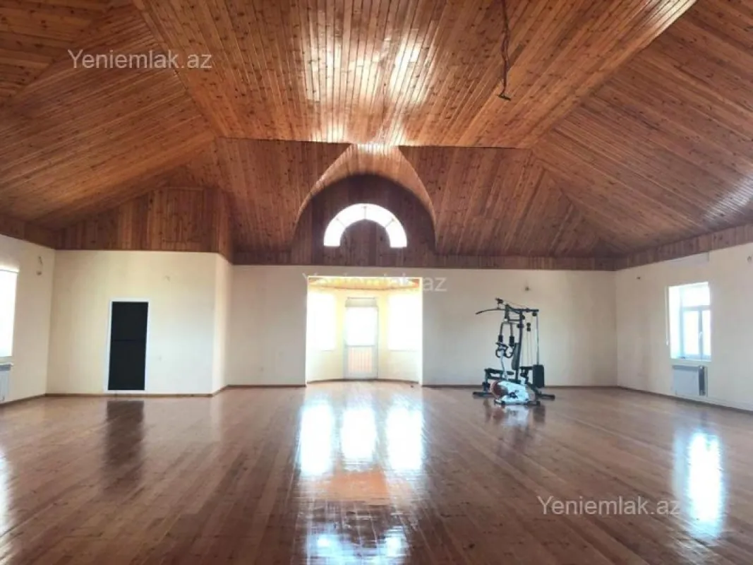 Satılır 7 otaqlı həyət evi 1150 m²