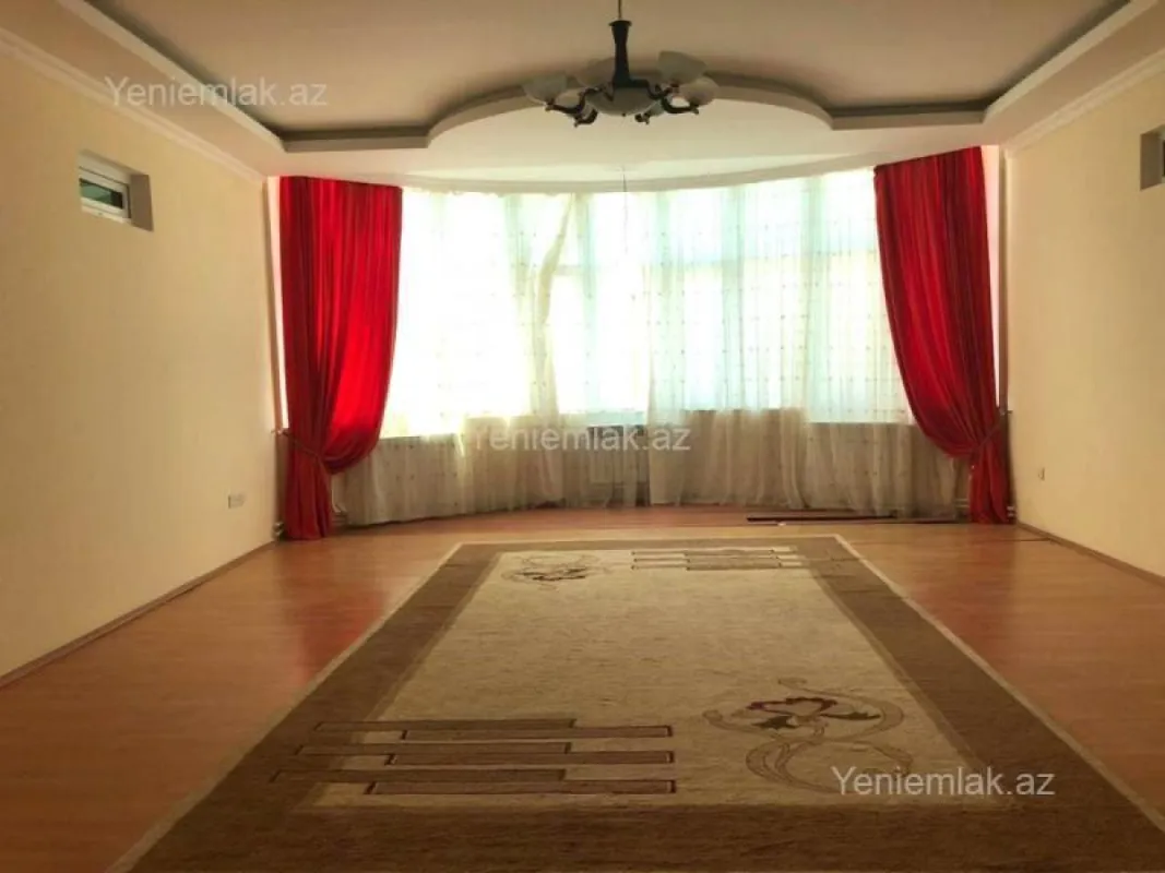 Satılır 7 otaqlı həyət evi 1150 m²