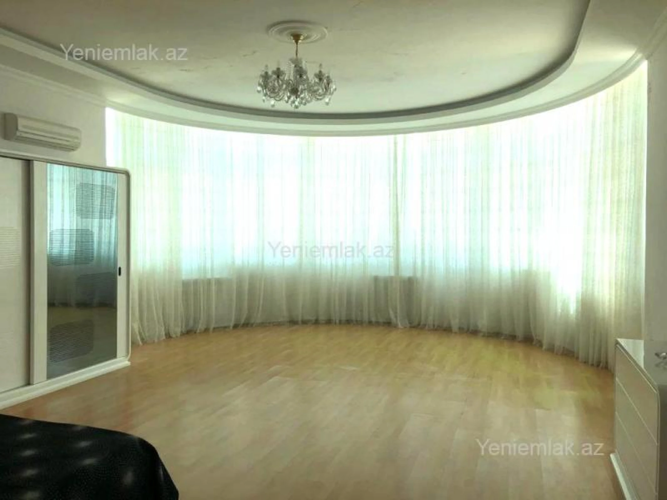 Satılır 7 otaqlı həyət evi 1150 m²