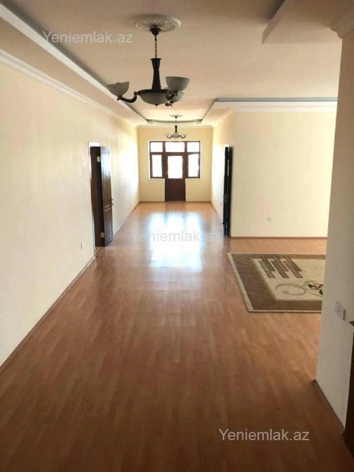 Satılır 7 otaqlı həyət evi 1150 m²