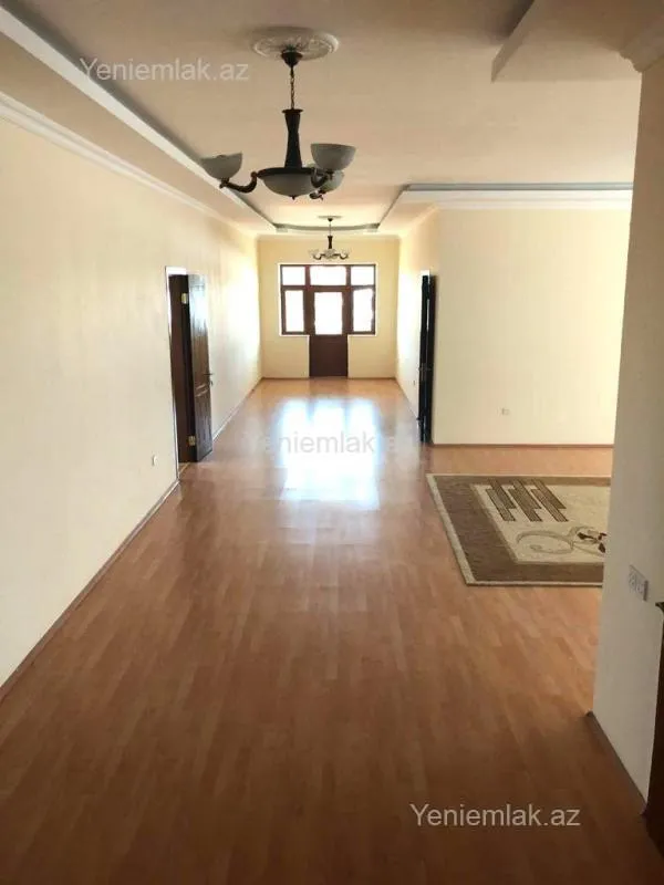 Satılır 7 otaqlı həyət evi 1150 m²