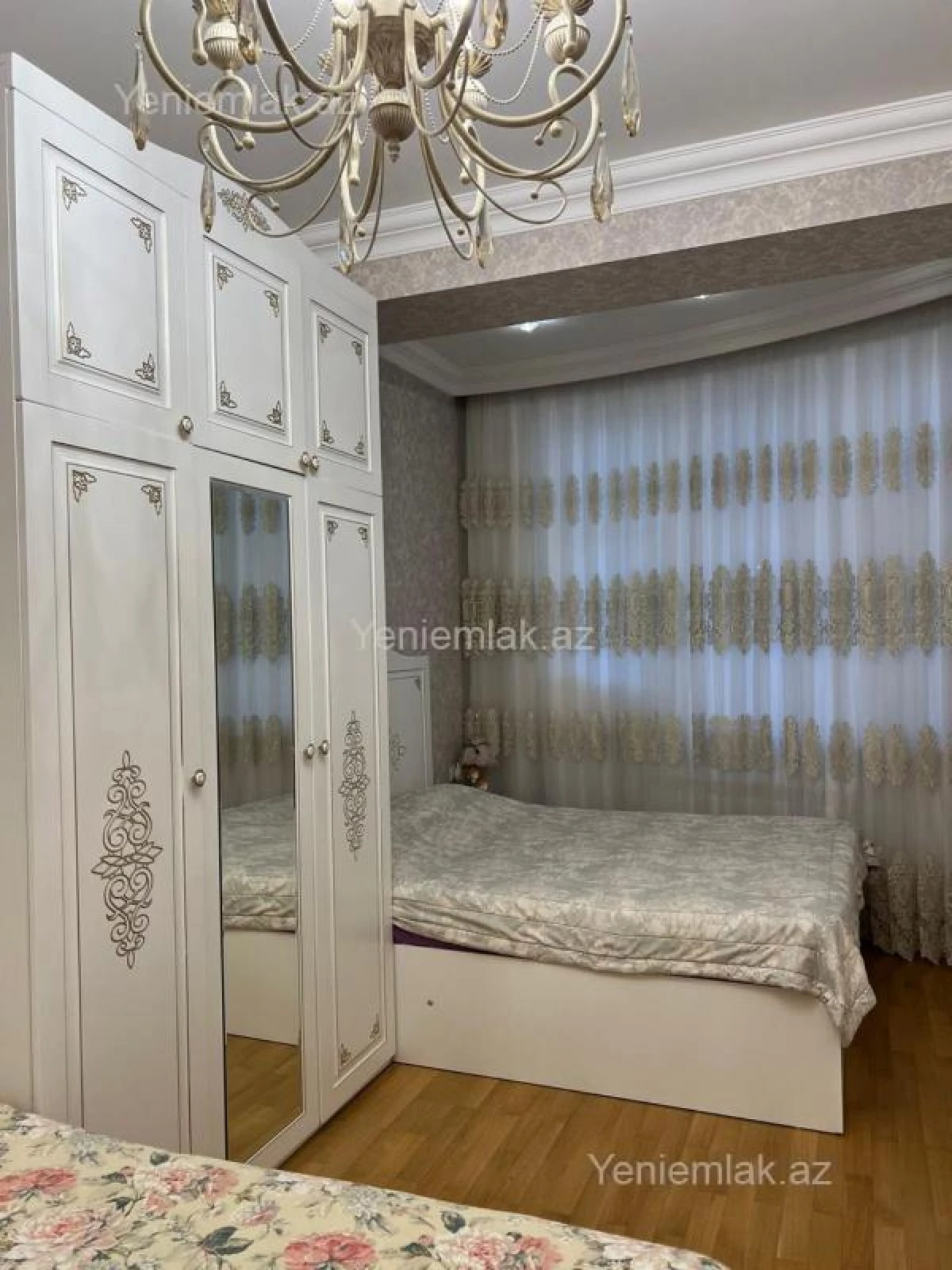 Satılır 3 otaqlı yeni tikili 135 m²