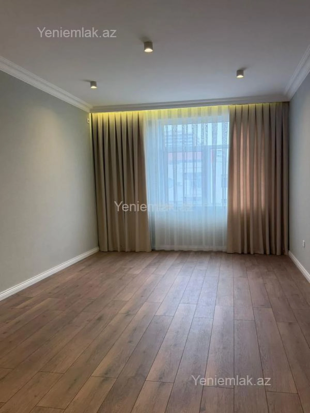 Satılır 3 otaqlı yeni tikili 115 m²