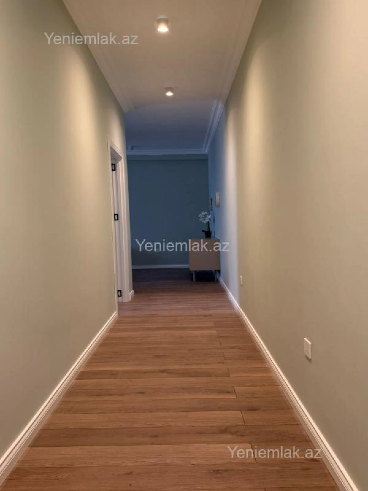 Satılır 3 otaqlı yeni tikili 115 m²