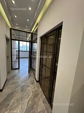 Satılır 3 otaqlı yeni tikili 135 m²