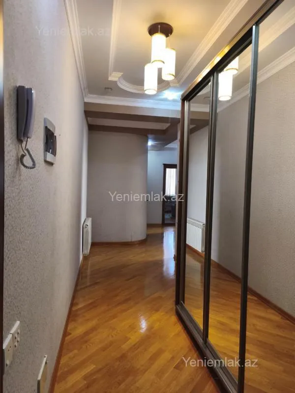 Satılır 3 otaqlı yeni tikili 103 m²