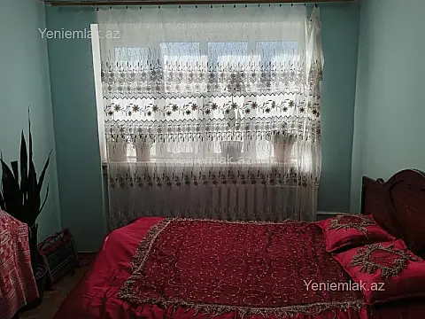 Satılır 3 otaqlı köhnə tikili 74 m²