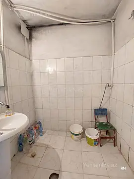 Satılır 4 otaqlı köhnə tikili 90 m²