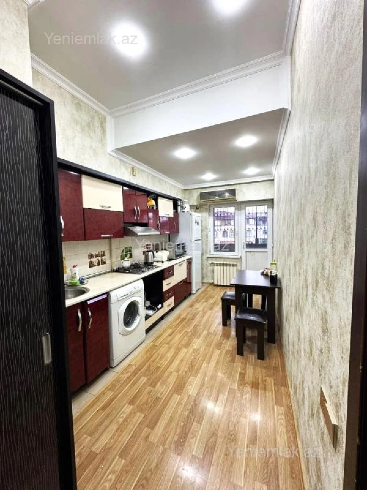 Satılır 2 otaqlı yeni tikili 60 m²