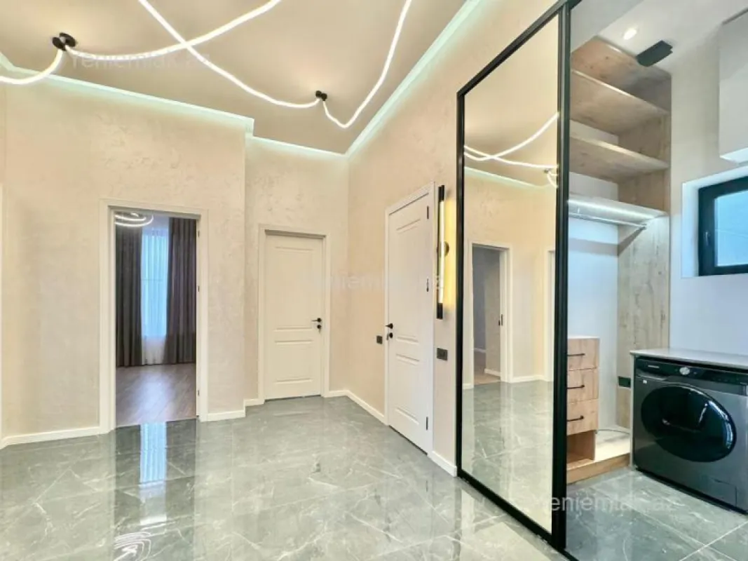 Satılır 4 otaqlı həyət evi 180 m²