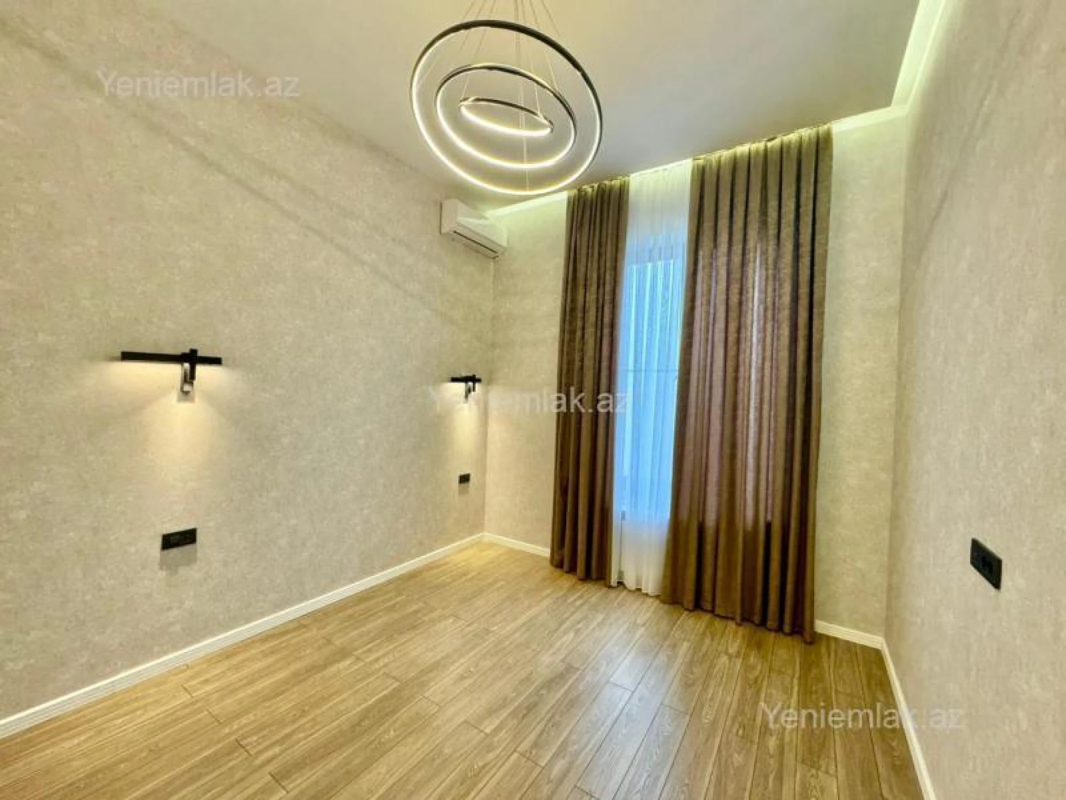 Satılır 4 otaqlı həyət evi 180 m²
