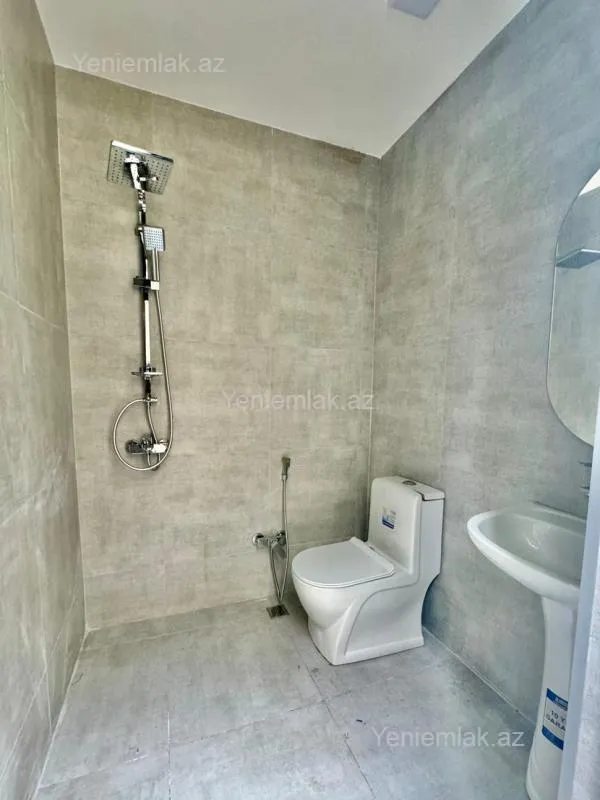 Satılır 4 otaqlı həyət evi 180 m²