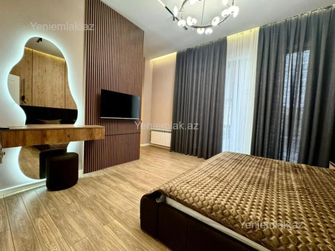 Satılır 4 otaqlı həyət evi 180 m²