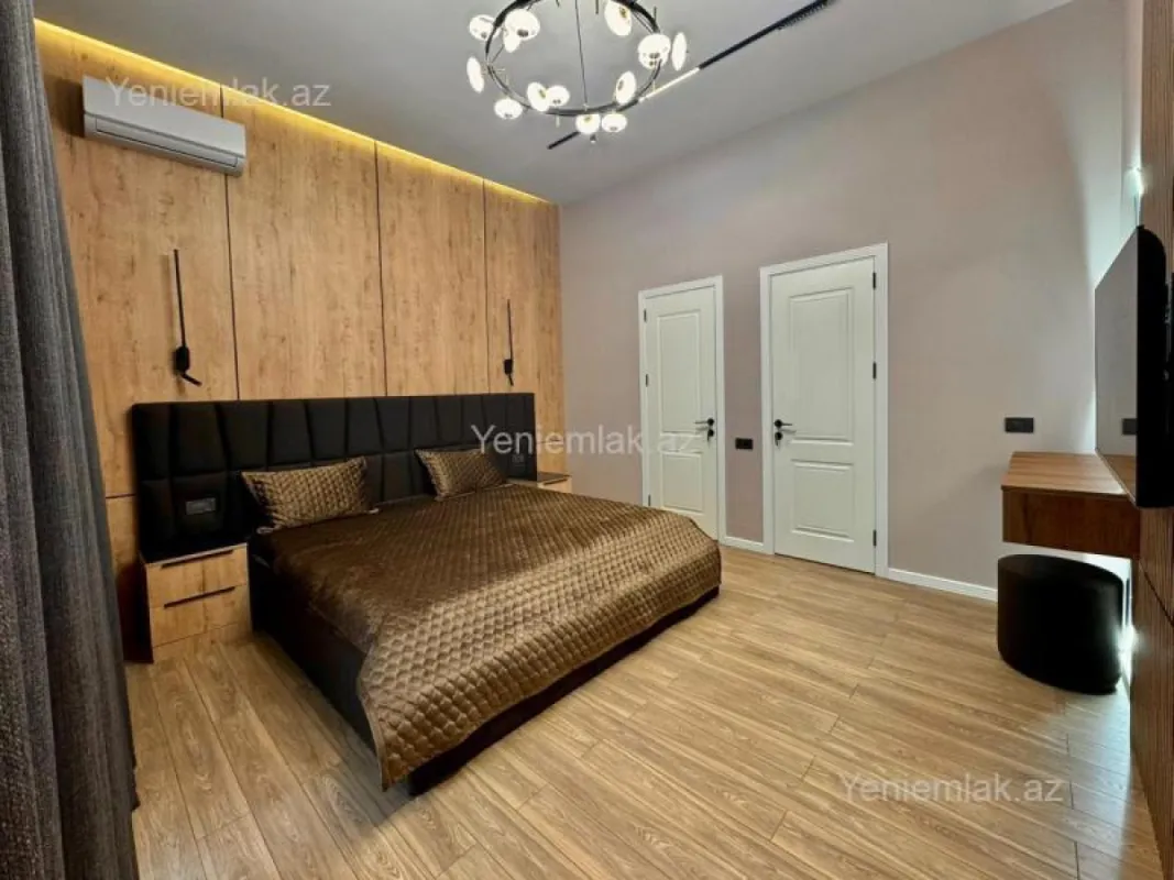 Satılır 4 otaqlı həyət evi 180 m²