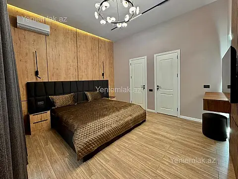 Satılır 4 otaqlı həyət evi 180 m²