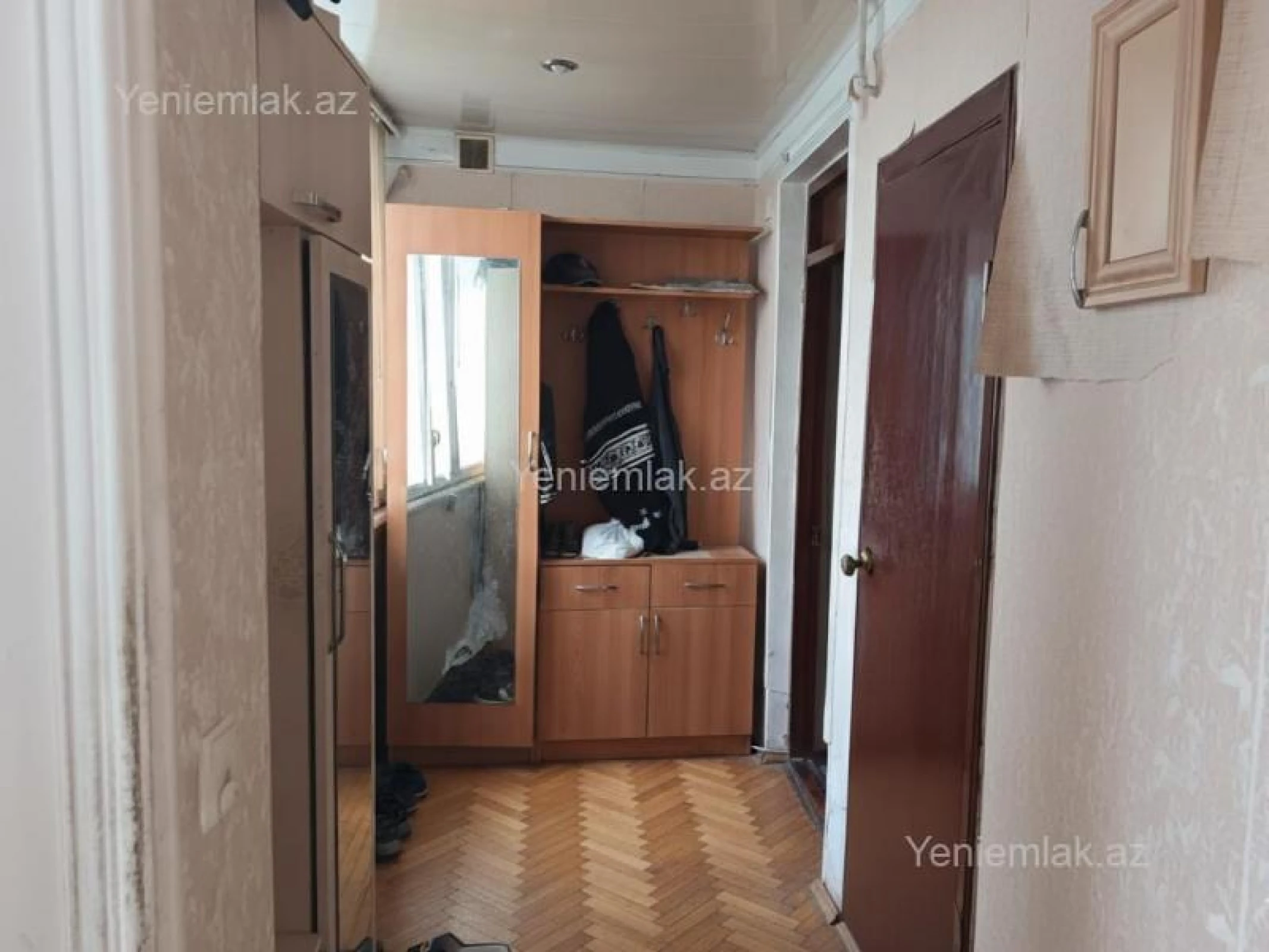 Satılır 4 otaqlı köhnə tikili 105 m²