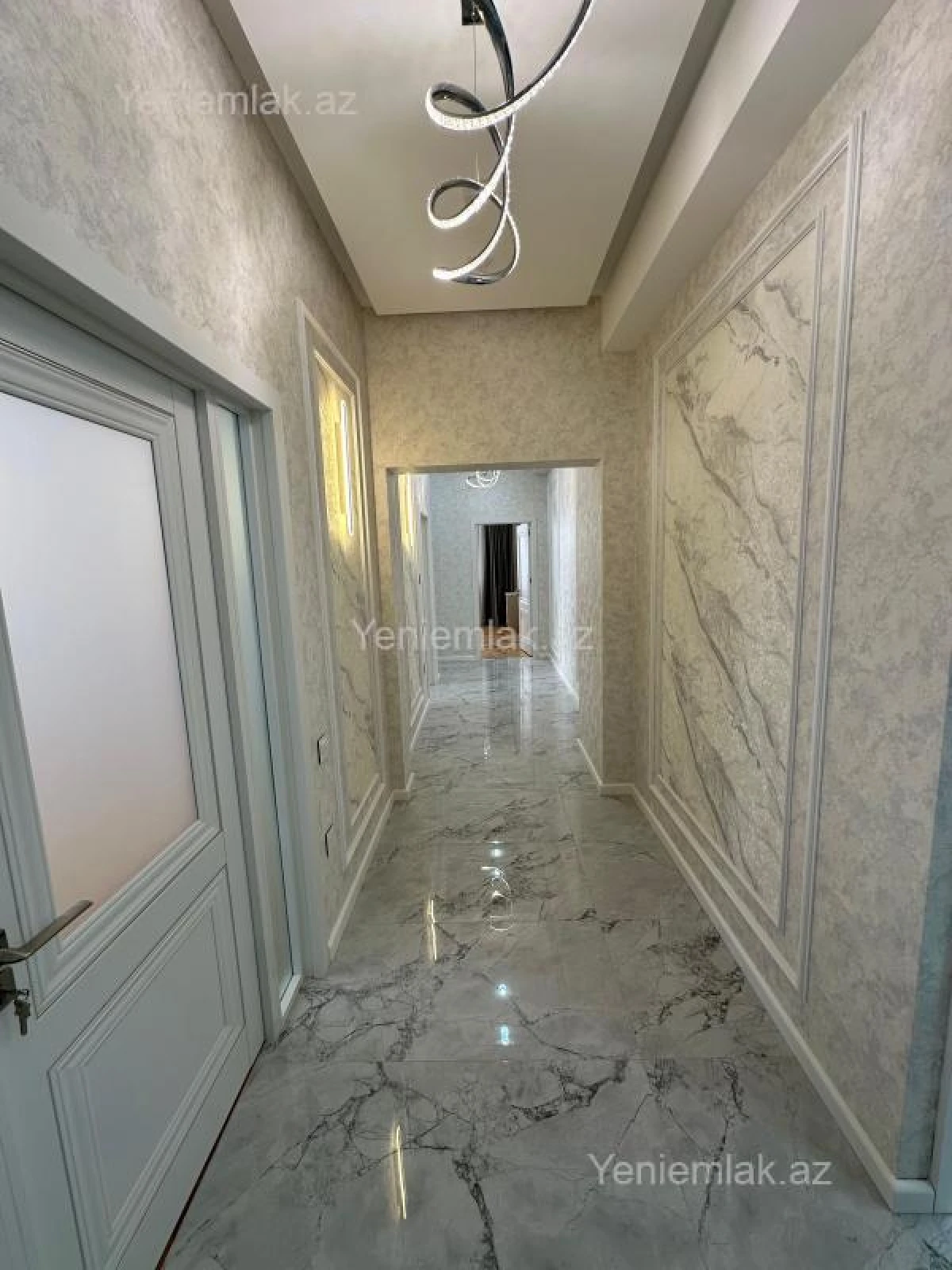 Satılır 3 otaqlı yeni tikili 120 m²