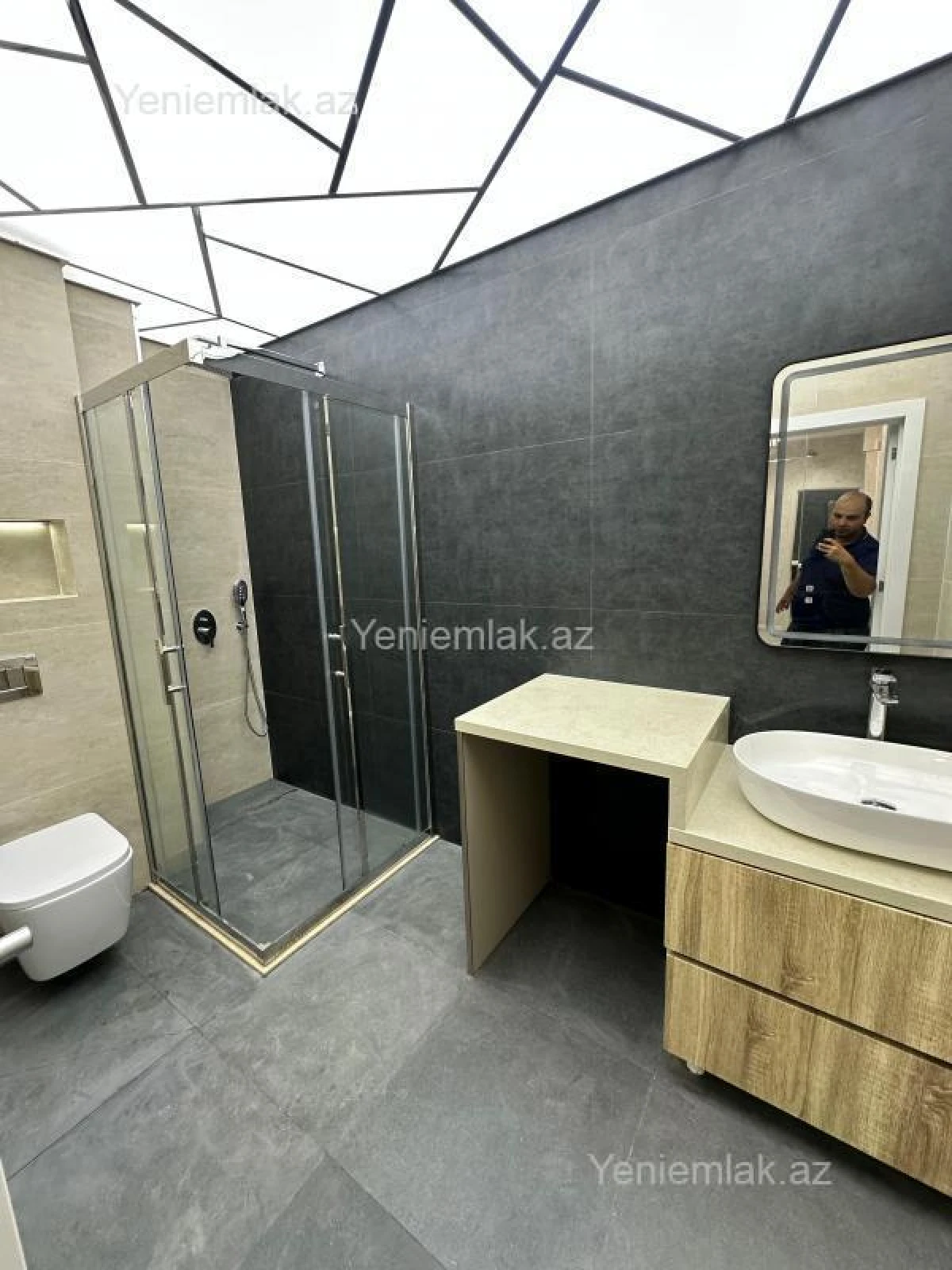 Satılır 3 otaqlı yeni tikili 120 m²