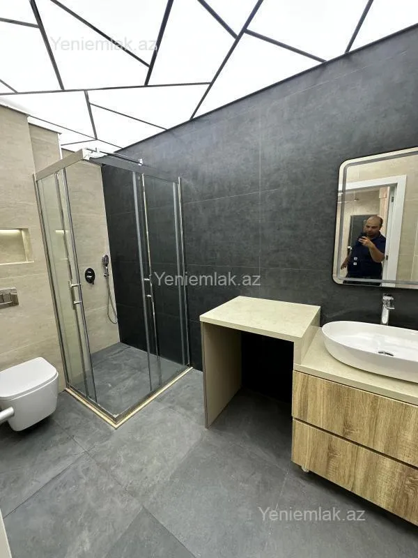 Satılır 3 otaqlı yeni tikili 120 m²