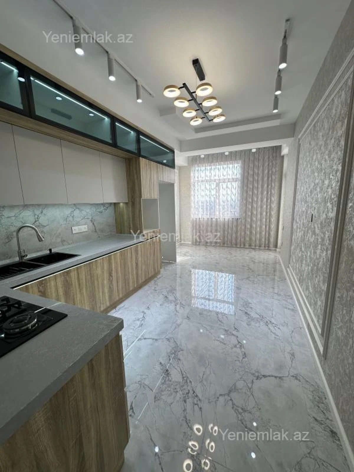 Satılır 3 otaqlı yeni tikili 120 m²