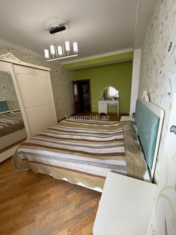 Satılır 3 otaqlı yeni tikili 121 m²