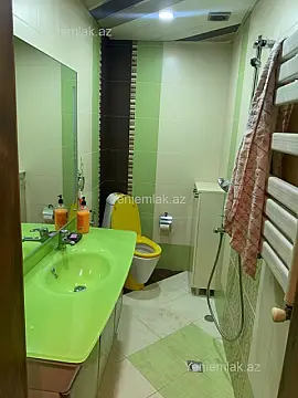 Satılır 3 otaqlı yeni tikili 131 m²