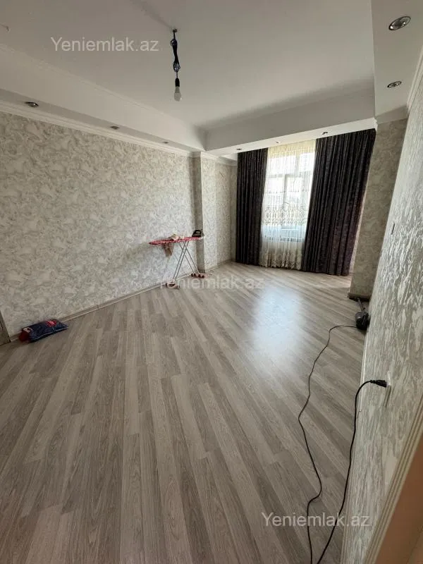 Satılır 3 otaqlı yeni tikili 81 m²