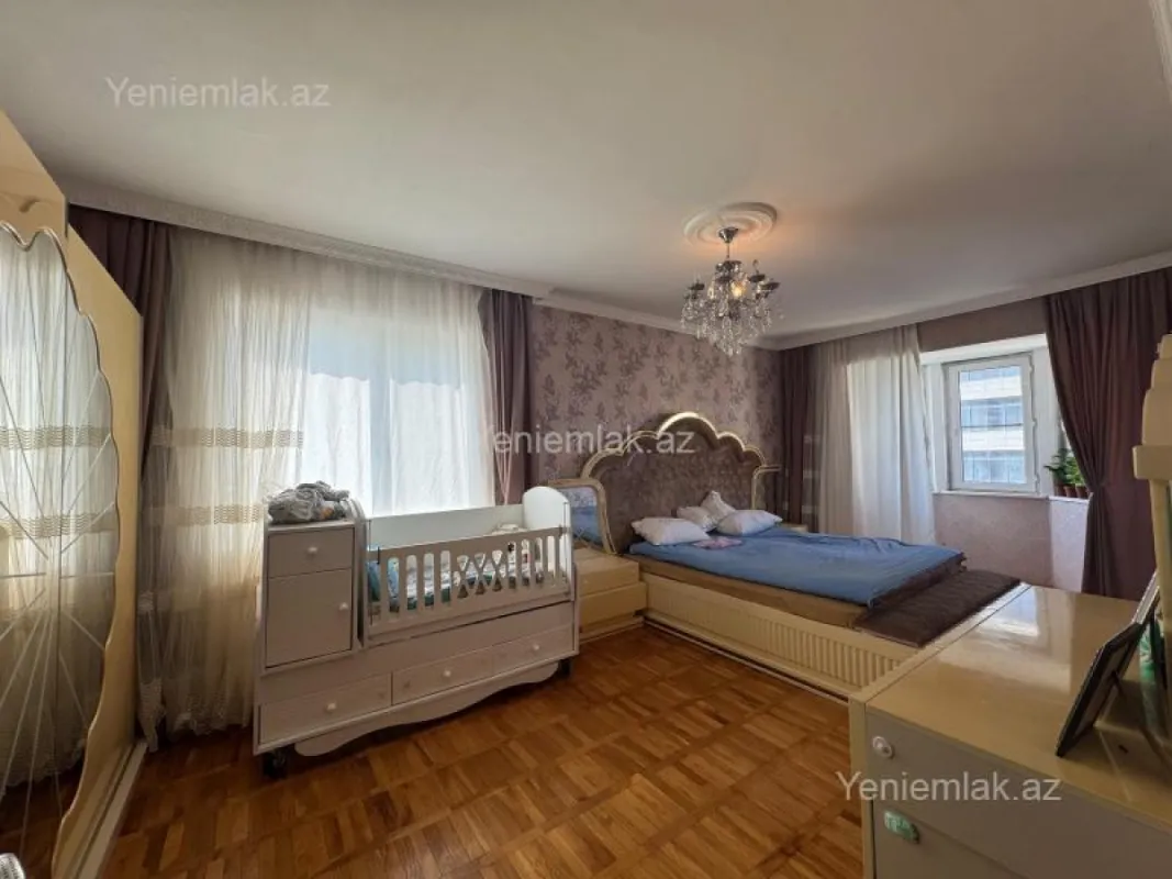 Satılır 5 otaqlı yeni tikili 170 m²