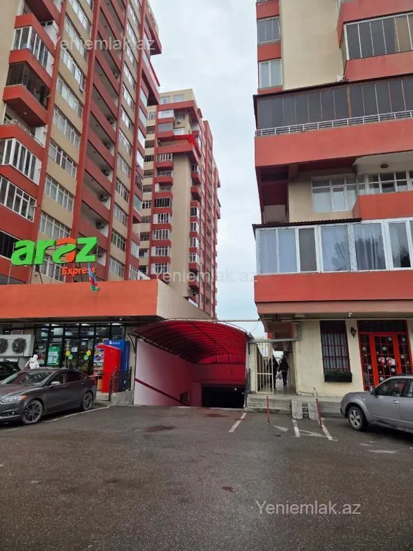 Satılır 3 otaqlı yeni tikili 70 m²