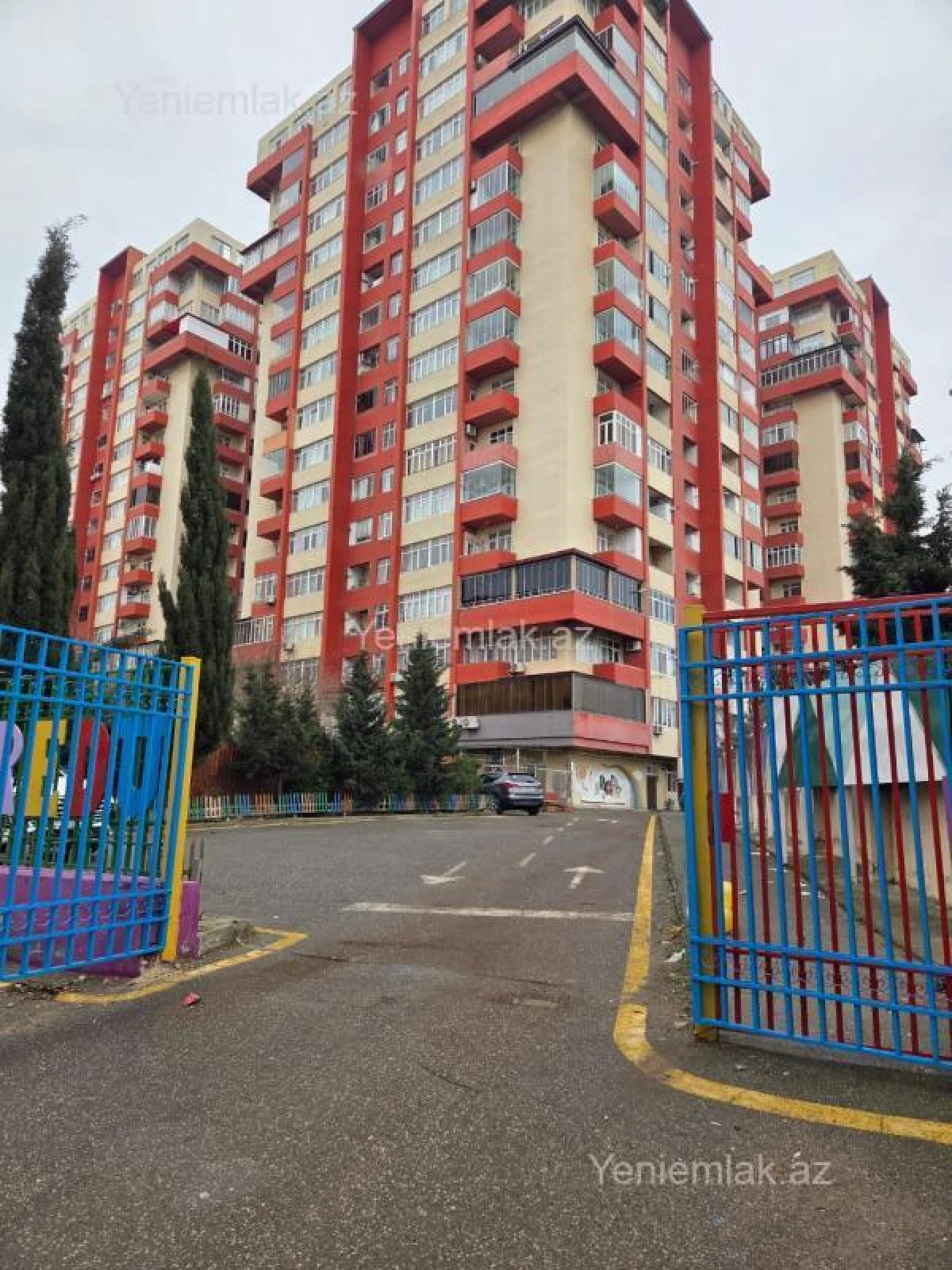 Satılır 3 otaqlı yeni tikili 70 m²