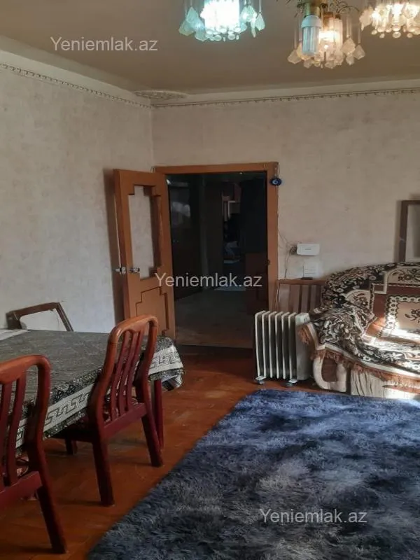 Satılır 3 otaqlı köhnə tikili 65 m²