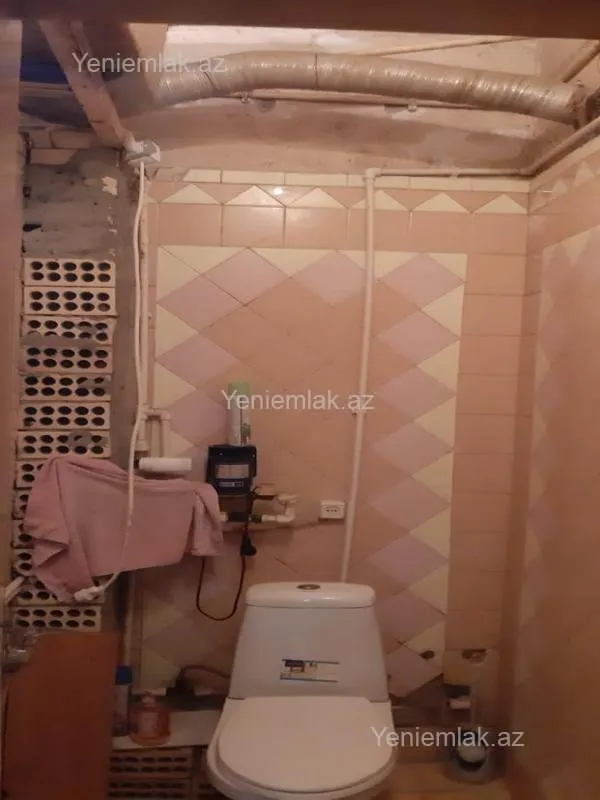 Satılır 3 otaqlı köhnə tikili 65 m²