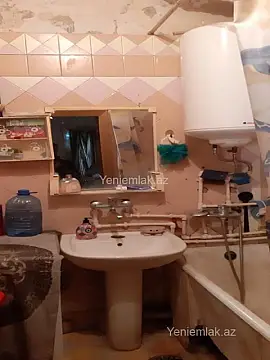Satılır 3 otaqlı köhnə tikili 65 m²