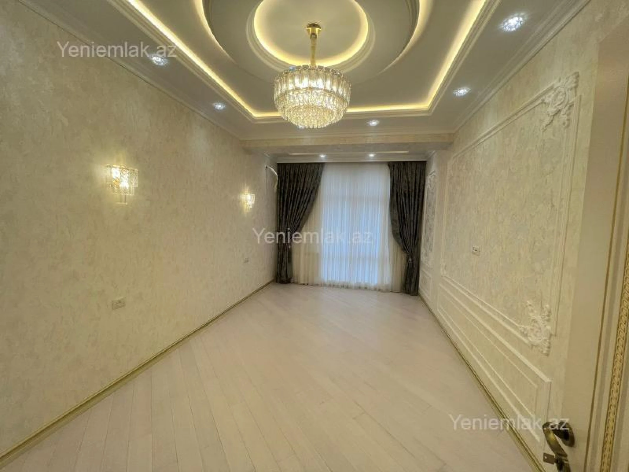 Satılır 3 otaqlı yeni tikili 135 m²