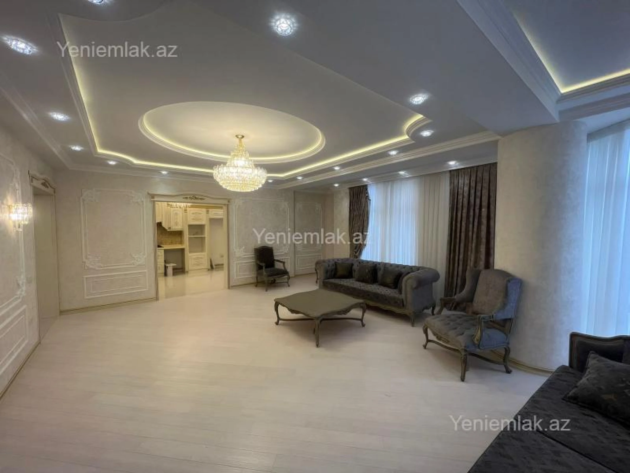 Satılır 3 otaqlı yeni tikili 135 m²