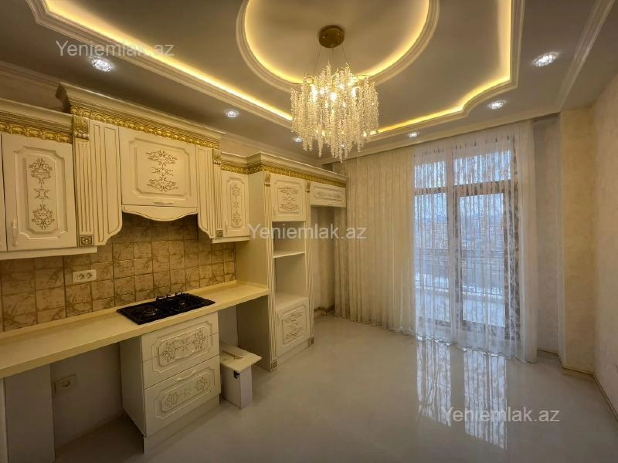 Satılır 3 otaqlı yeni tikili 135 m²