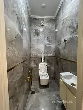 Satılır 3 otaqlı yeni tikili 135 m²