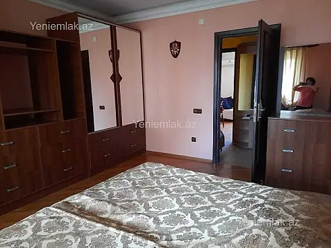 Satılır 3 otaqlı köhnə tikili 80 m²