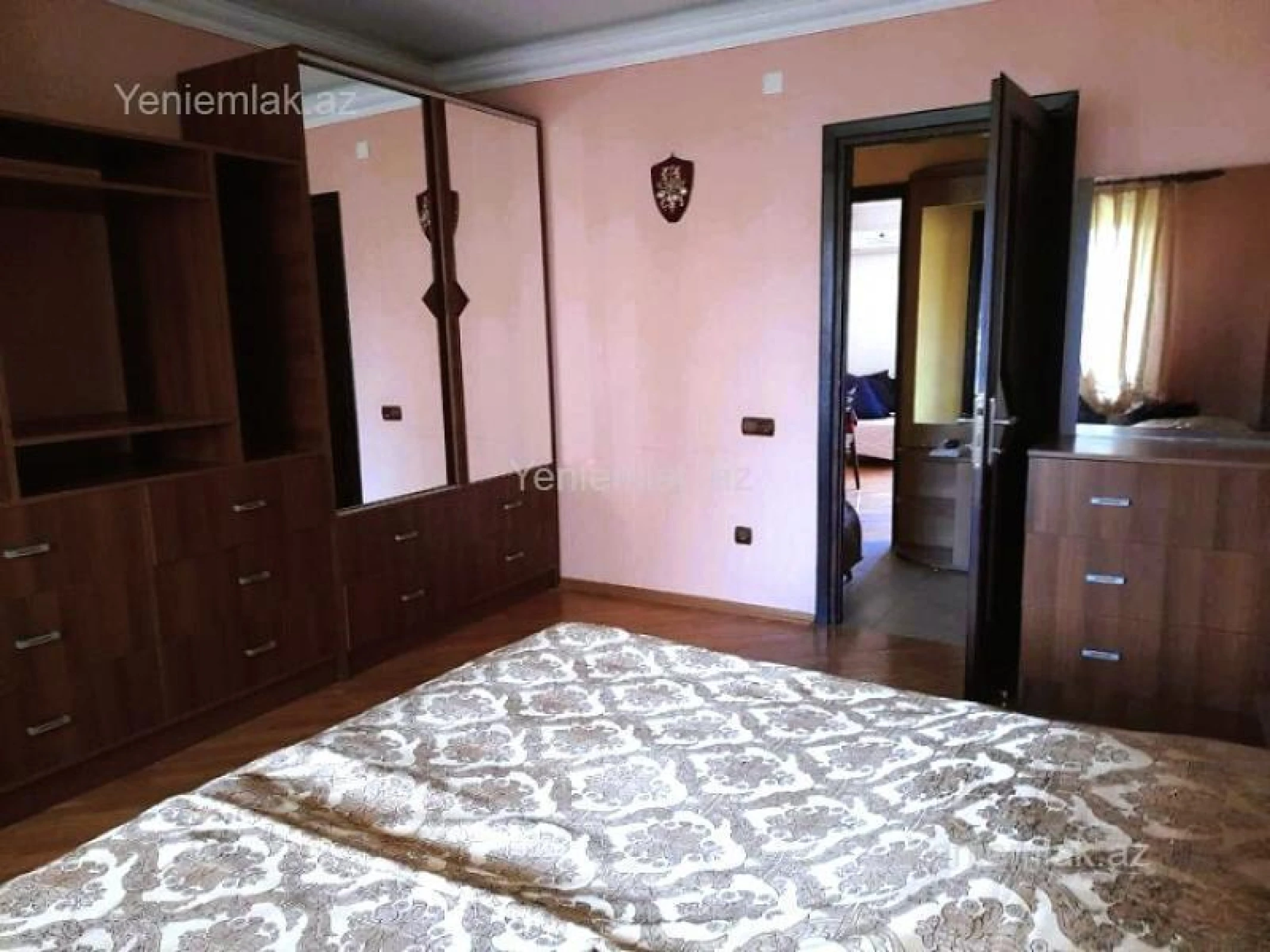 Satılır 3 otaqlı köhnə tikili 70 m²